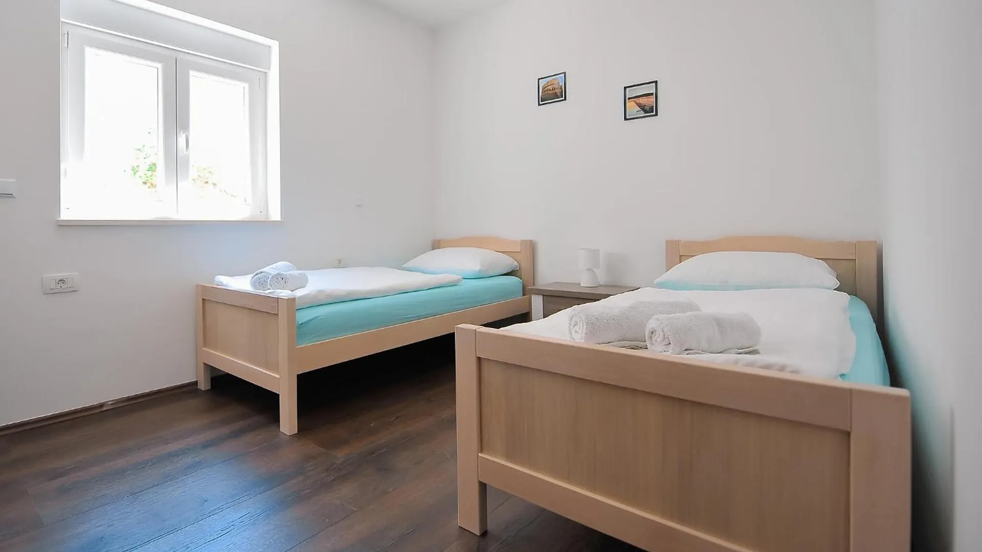 2 Bedroom Lovely Apartment In オブロヴァツ クロアチア